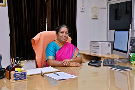 Dr. M. Shanthi